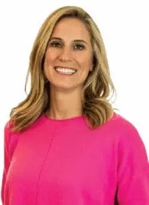 Courtney Pederson headshot img