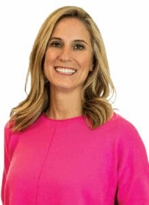 Courtney Pederson headshot img